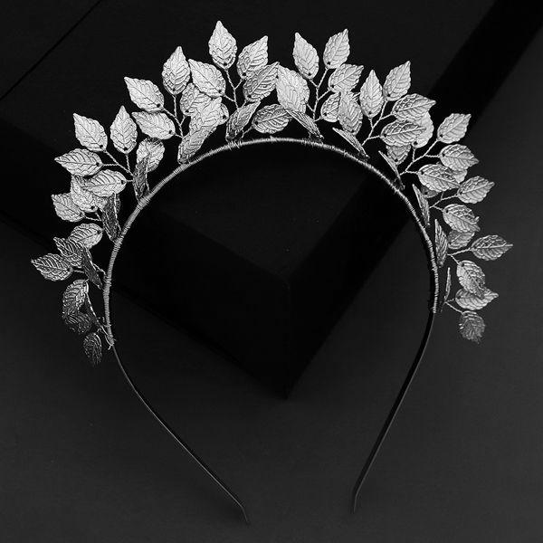 What is a Crown Headband? photo 3